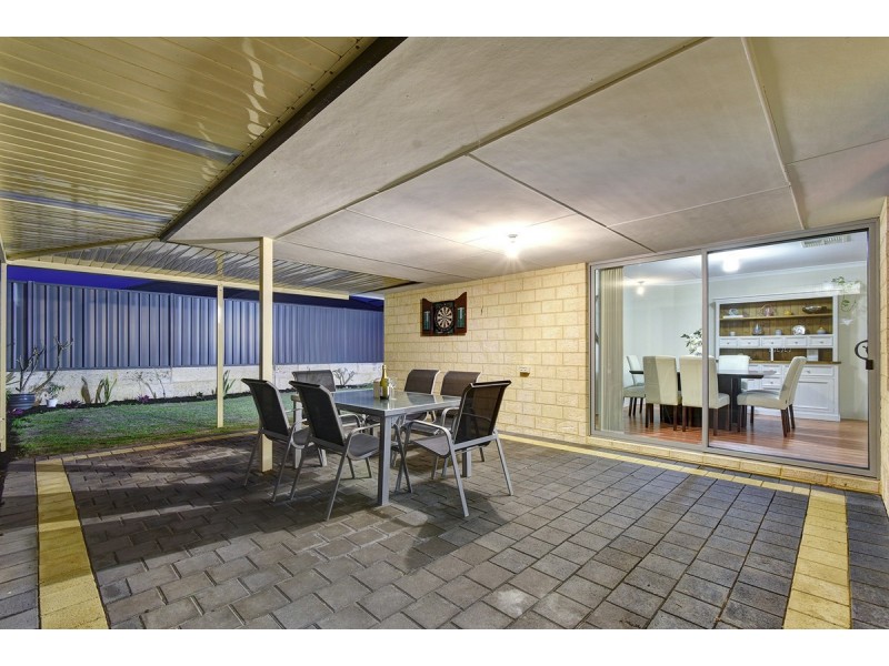 73 Joseph Banks Boulevard, Banksia Grove WA 6031