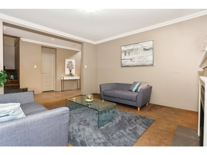 7 San Remo Boulevard, Stirling WA 6021