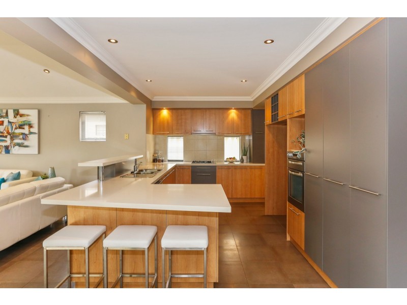 7 San Remo Boulevard, Stirling WA 6021