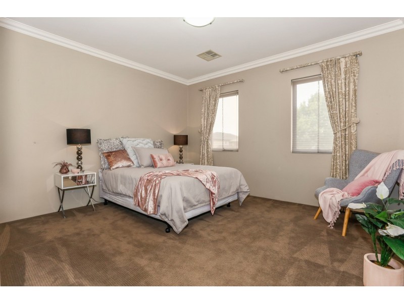 7 San Remo Boulevard, Stirling WA 6021