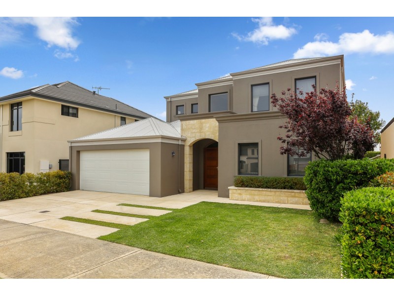 7 San Remo Boulevard, Stirling WA 6021