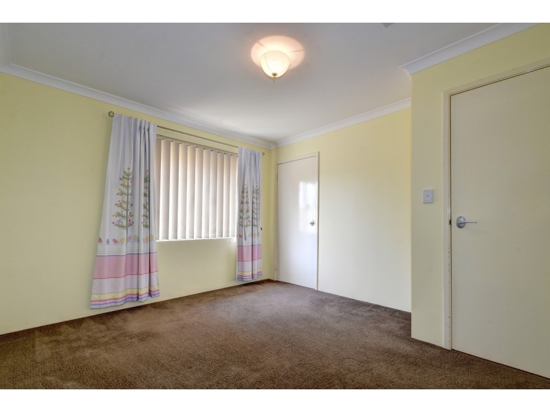 53 Kentucky Boulevard, Hocking WA 6065