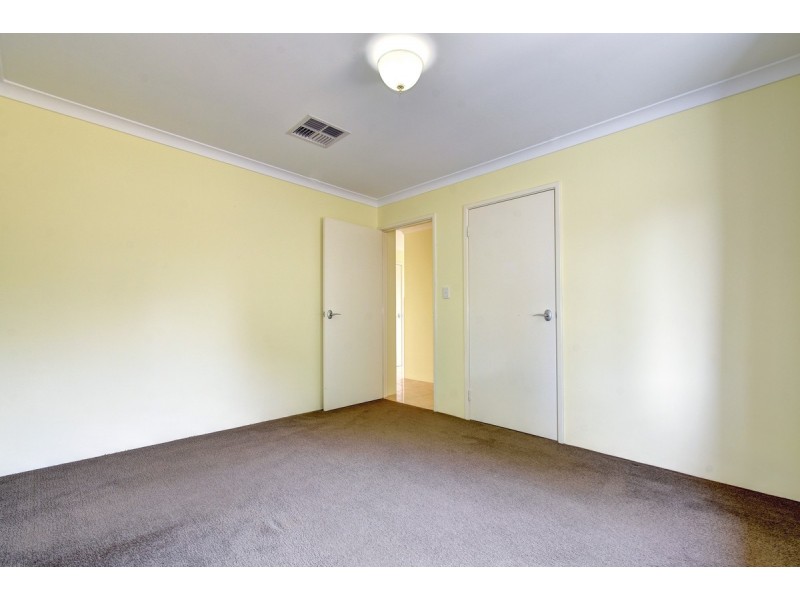 53 Kentucky Boulevard, Hocking WA 6065
