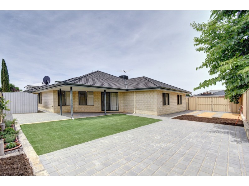 53 Kentucky Boulevard, Hocking WA 6065