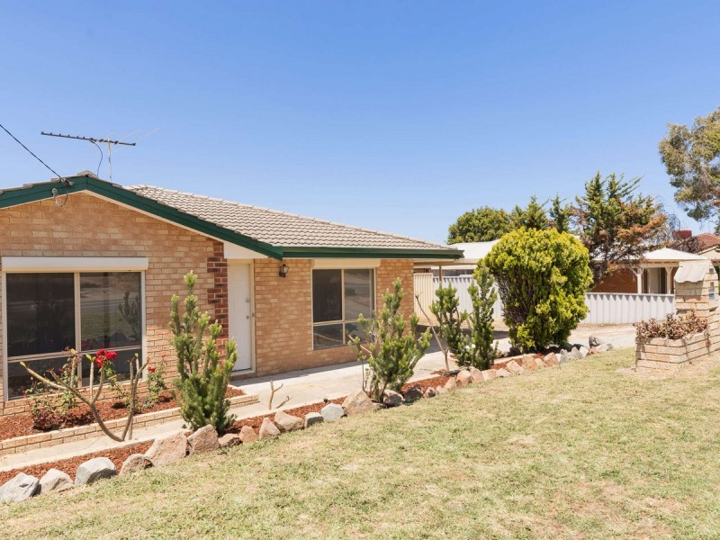 192 Yangebup Road, Yangebup WA 6164