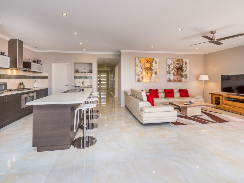 6 Helmsley Parkway, Alkimos WA 6038