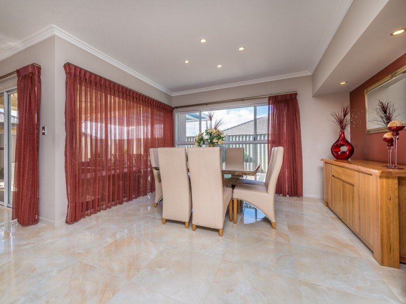 6 Helmsley Parkway, Alkimos WA 6038