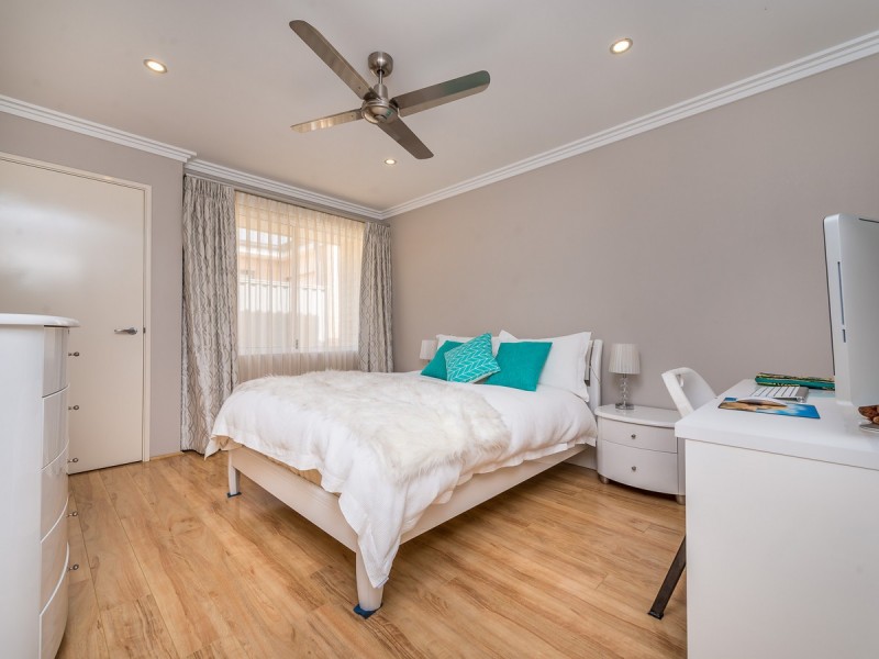 6 Helmsley Parkway, Alkimos WA 6038