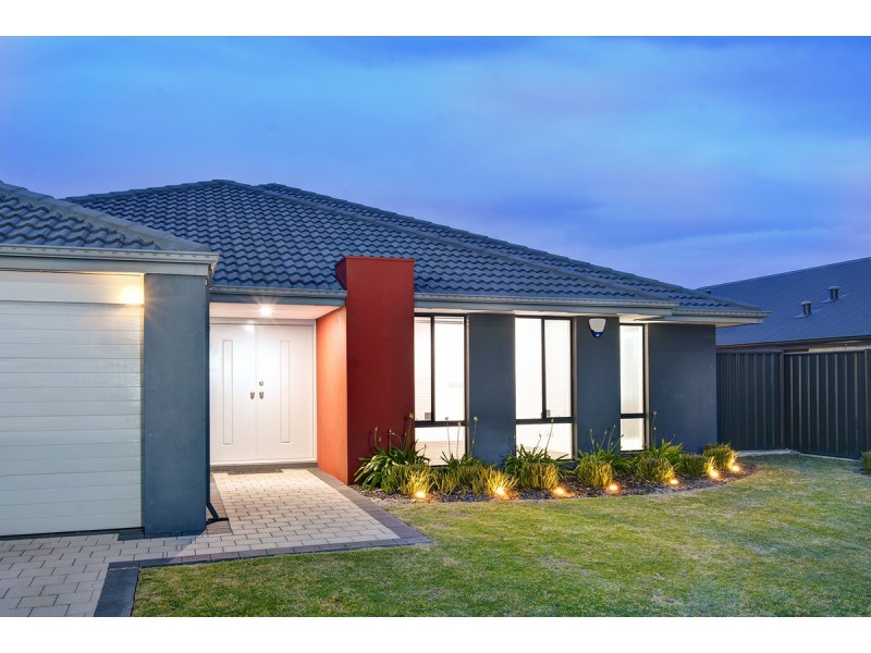 14 Elderiana Link, Banksia Grove WA 6031