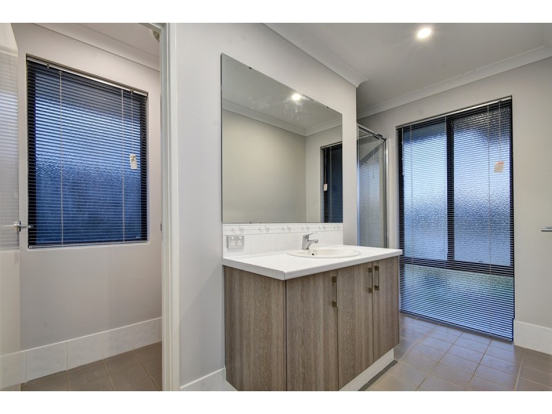 14 Elderiana Link, Banksia Grove WA 6031