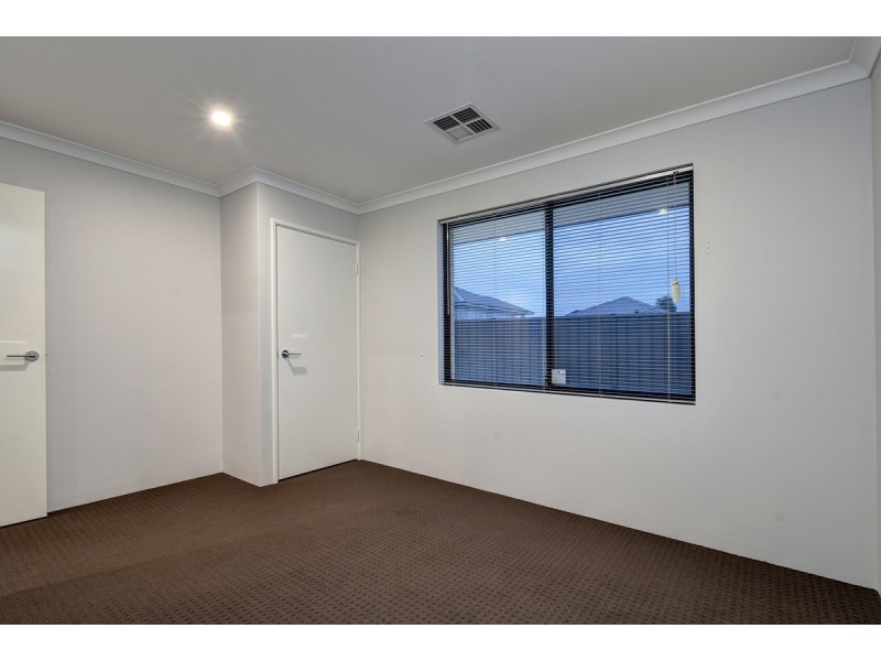 14 Elderiana Link, Banksia Grove WA 6031