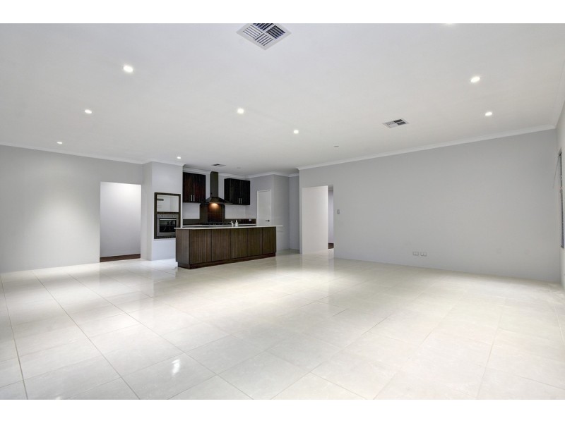 14 Elderiana Link, Banksia Grove WA 6031