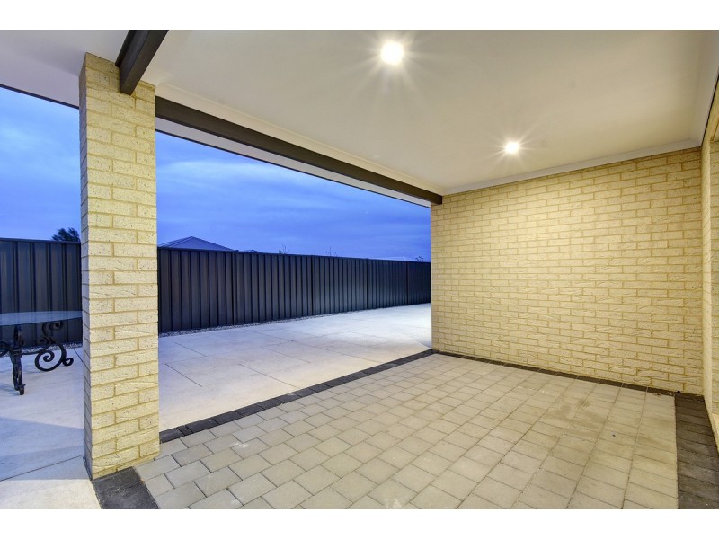 14 Elderiana Link, Banksia Grove WA 6031