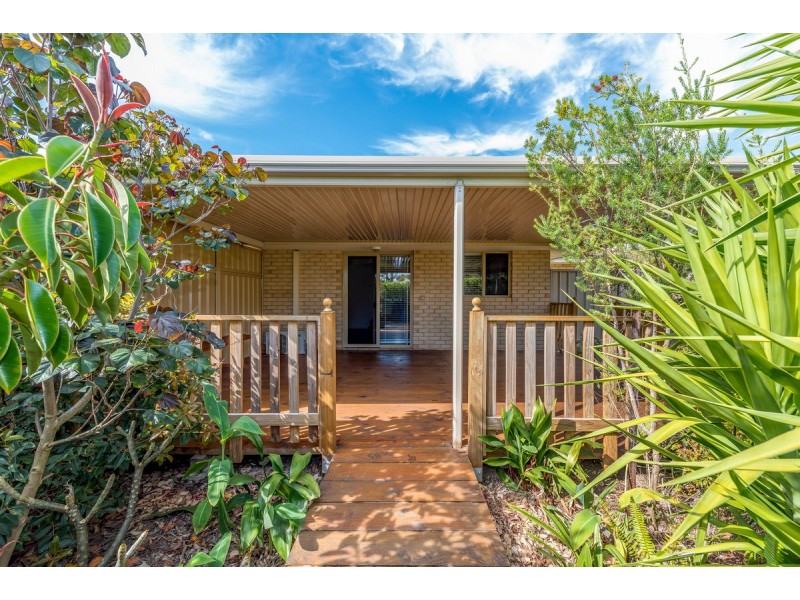 1/1 Skua Court, Halls Head WA 6210