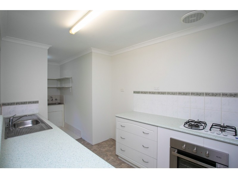 7/12 Ungaroo Road, Westminster WA 6061