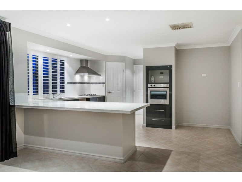 9 Cape York Ramble, Bertram WA 6167