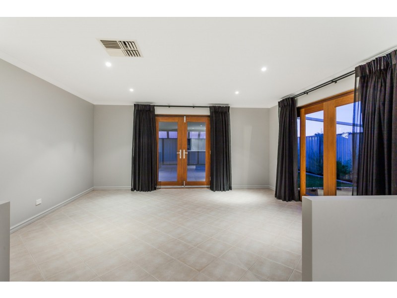 9 Cape York Ramble, Bertram WA 6167