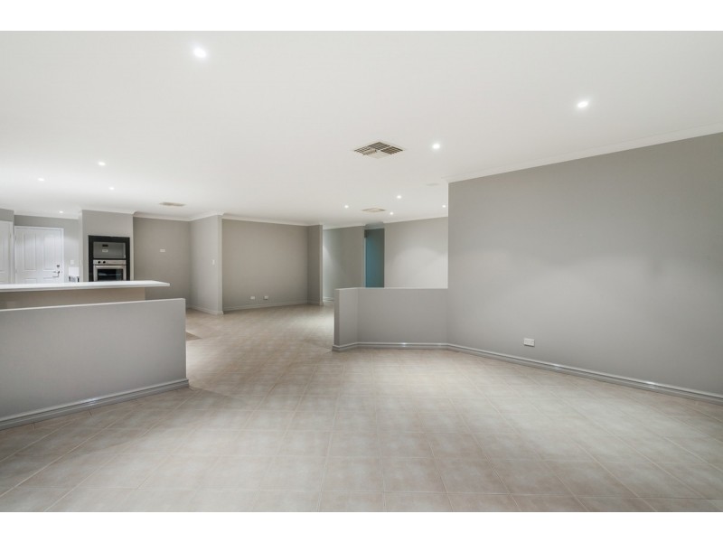 9 Cape York Ramble, Bertram WA 6167