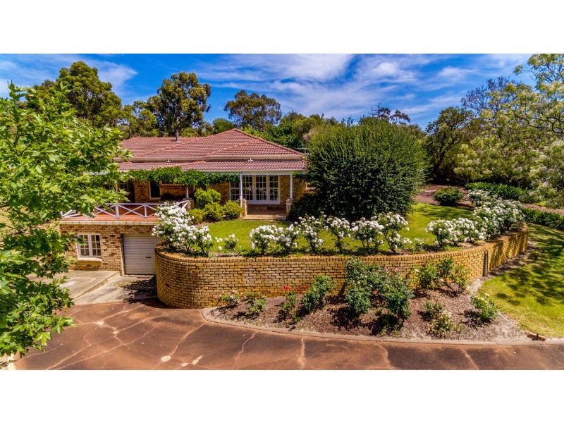 5 Hawkins Drive, Gelorup WA 6230