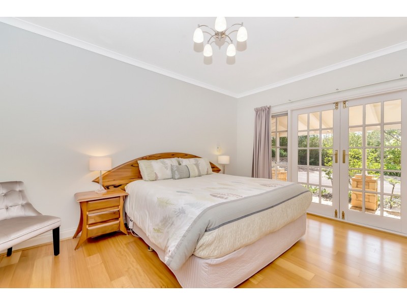 5 Hawkins Drive, Gelorup WA 6230