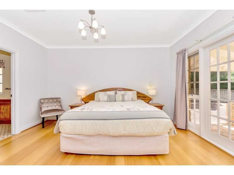 5 Hawkins Drive, Gelorup WA 6230