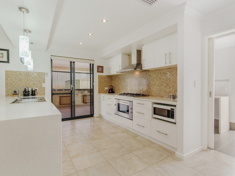 6 Antero Road, Secret Harbour WA 6173