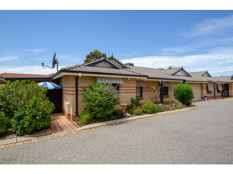 11/4 Keals Close, Bentley WA 6102