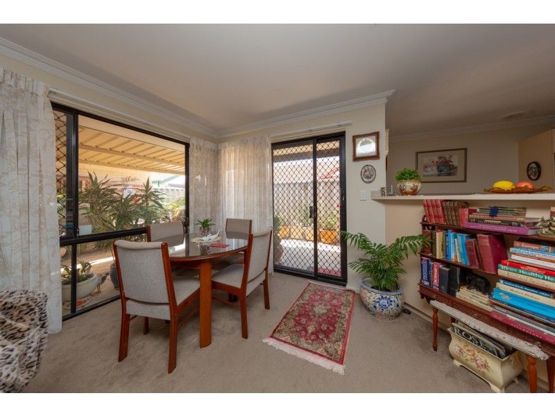 11/4 Keals Close, Bentley WA 6102