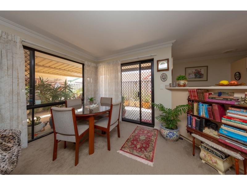 11/4 Keals Close, Bentley WA 6102