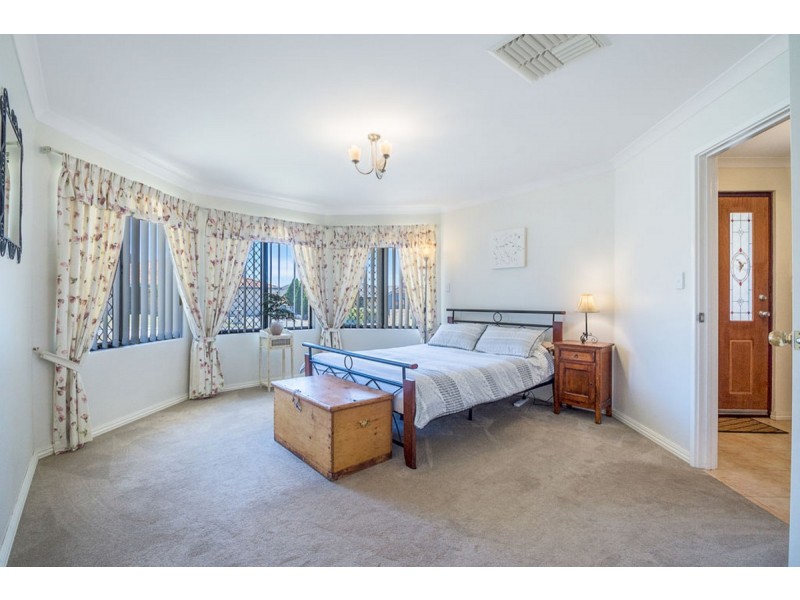 89 Clydebank Crescent, Kinross WA 6028