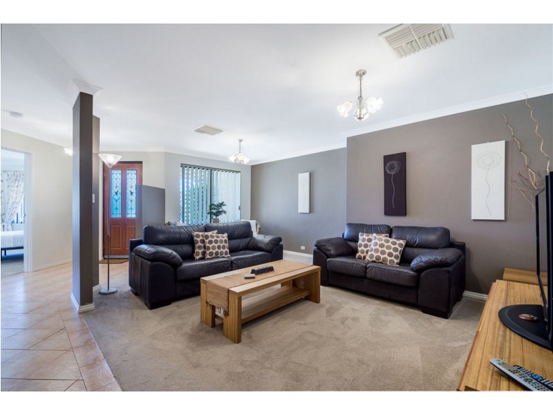 89 Clydebank Crescent, Kinross WA 6028