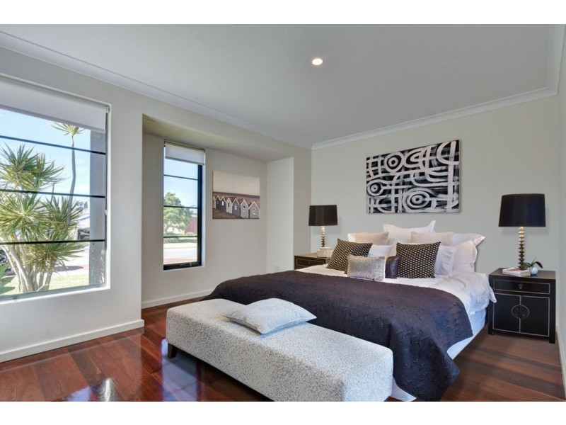 19 Rungine Way, Pearsall WA 6065