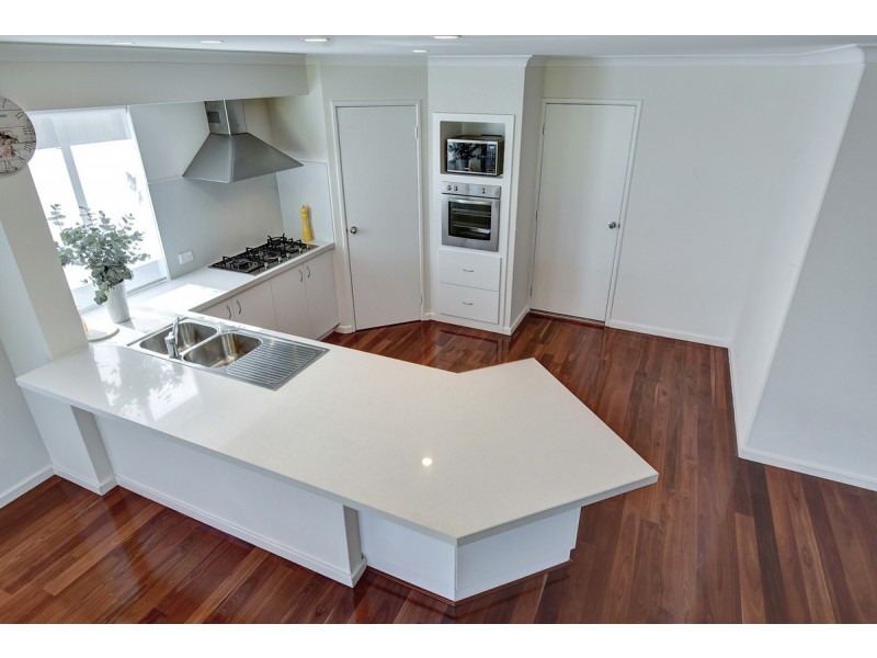 19 Rungine Way, Pearsall WA 6065