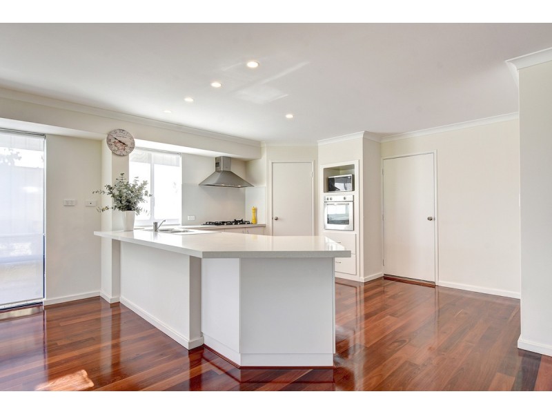 19 Rungine Way, Pearsall WA 6065