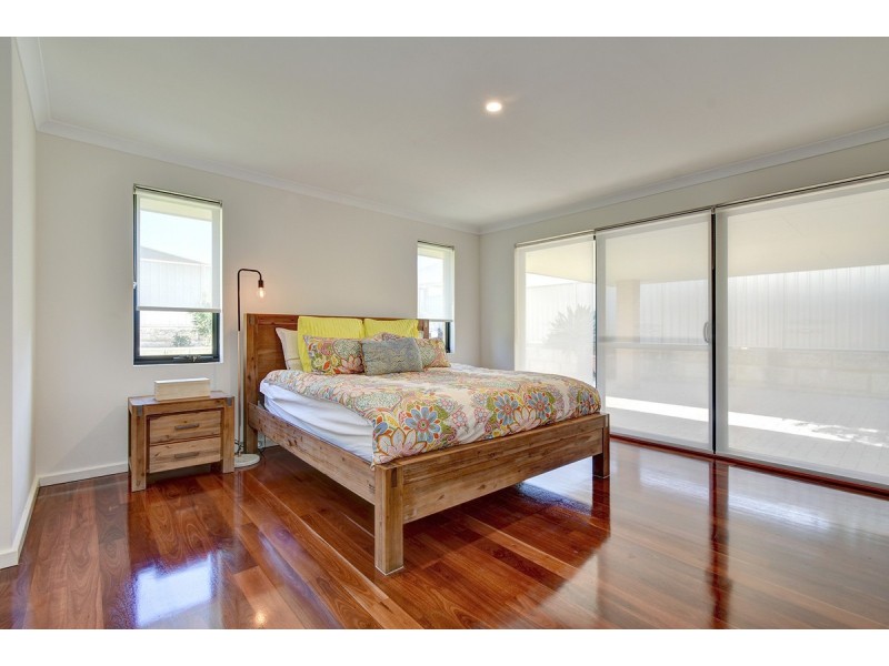 19 Rungine Way, Pearsall WA 6065