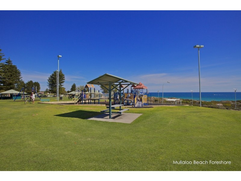 20A & 20B Seaside Gardens, Mullaloo WA 6027
