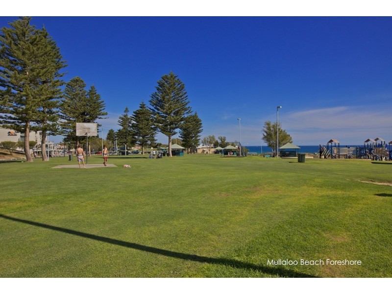 20A & 20B Seaside Gardens, Mullaloo WA 6027