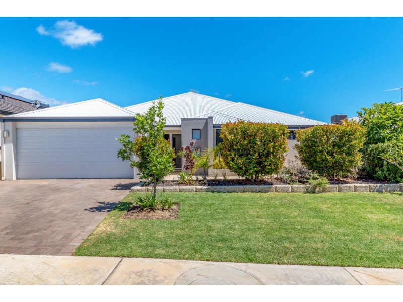 6 Newton Pass, Meadow Springs WA 6210