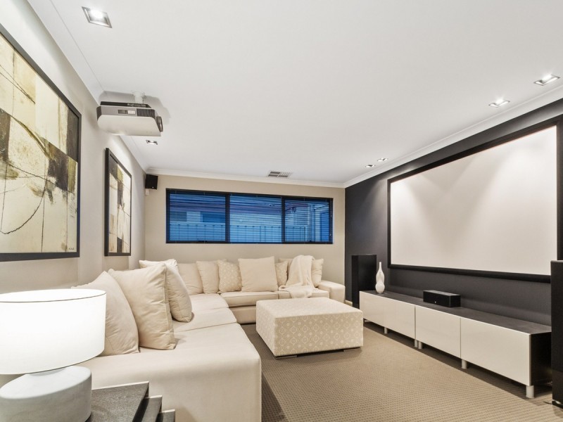 23 Castanet Drive, Madeley WA 6065