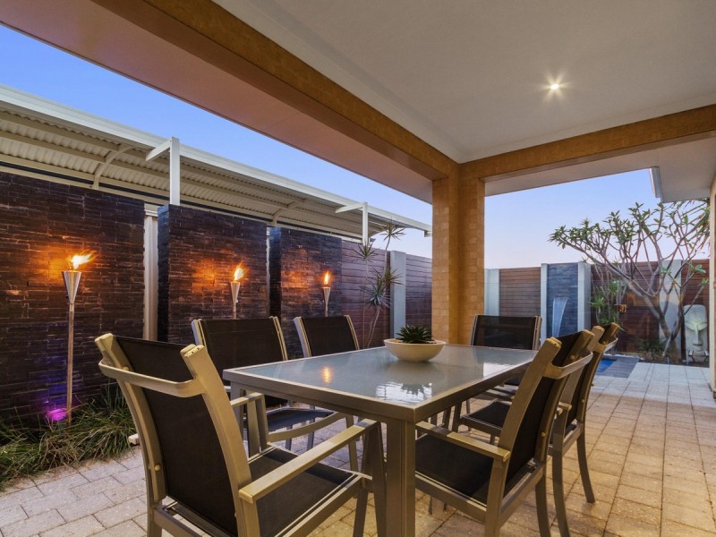 23 Castanet Drive, Madeley WA 6065