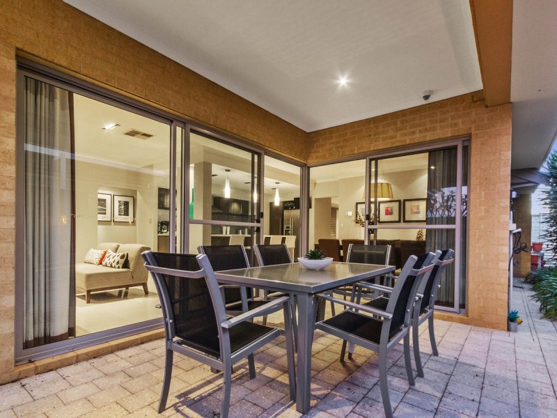 23 Castanet Drive, Madeley WA 6065