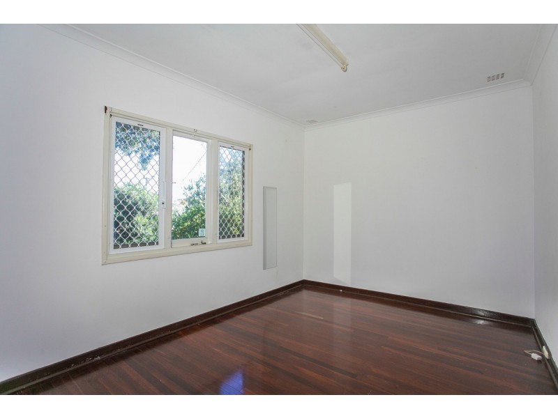 56 Bawdan Street, Willagee WA 6156