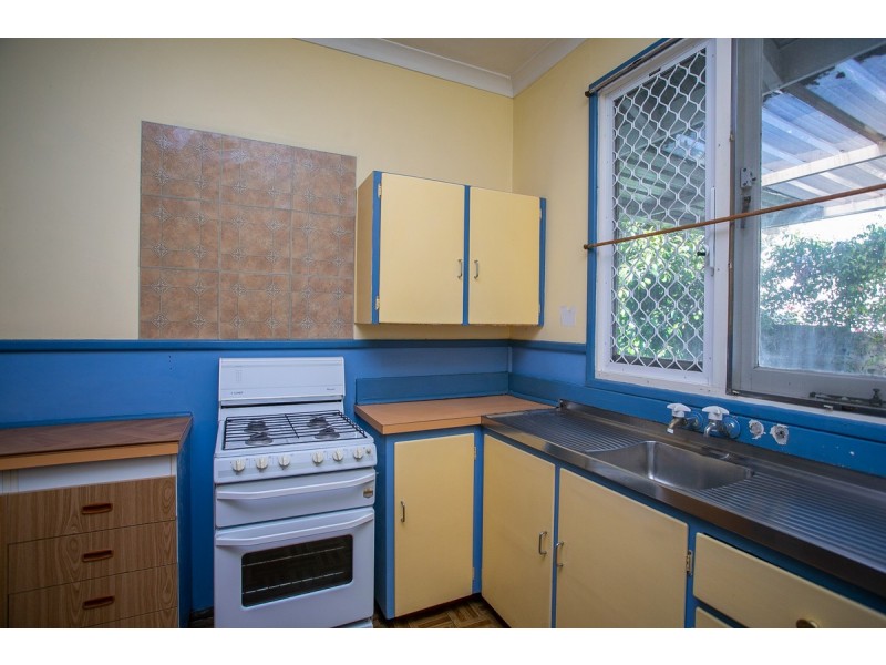 56 Bawdan Street, Willagee WA 6156
