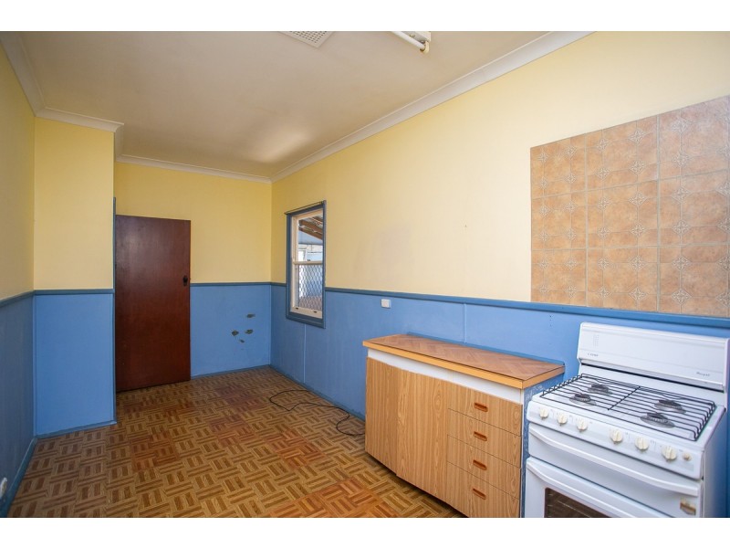 56 Bawdan Street, Willagee WA 6156