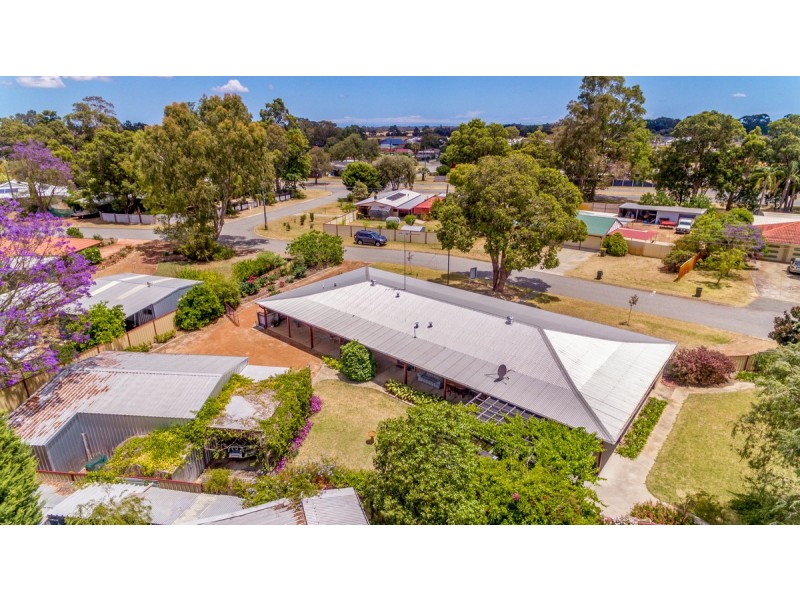 21 Boronia Close, Pinjarra WA 6208