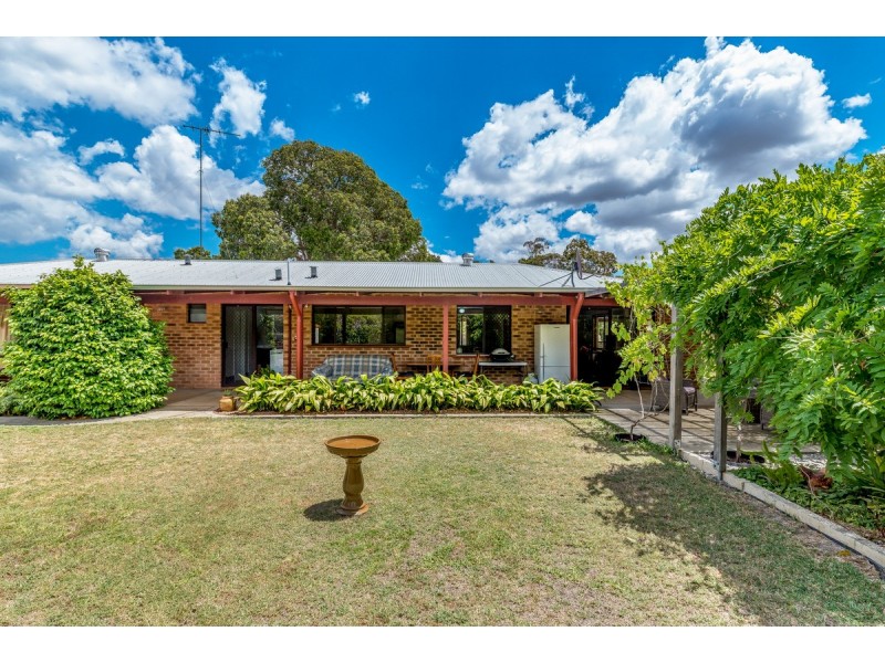 21 Boronia Close, Pinjarra WA 6208