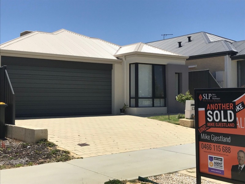 53 Leschenault Loop, Banksia Grove WA 6031