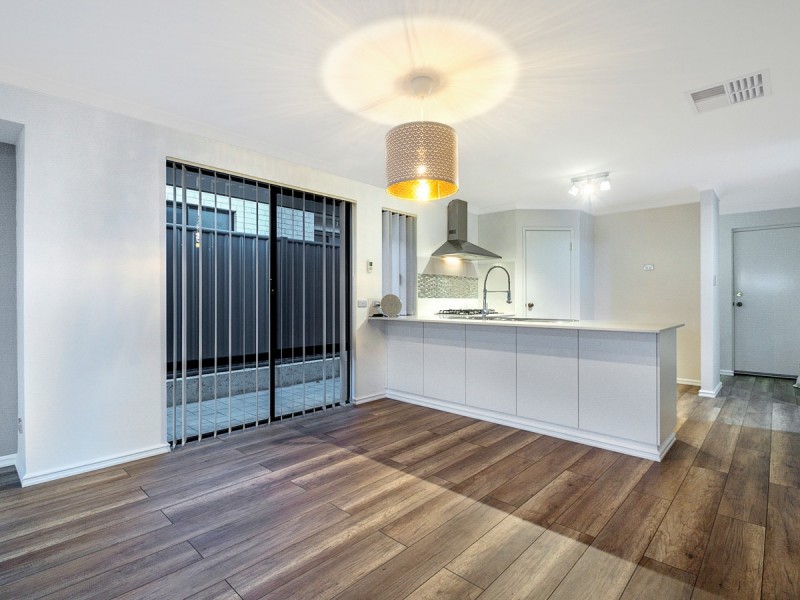 53 Leschenault Loop, Banksia Grove WA 6031