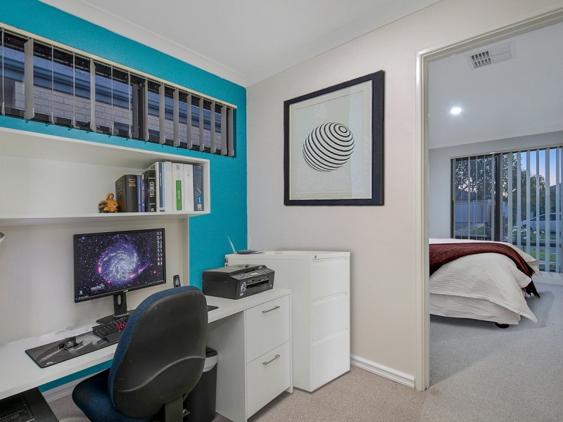 53 Leschenault Loop, Banksia Grove WA 6031