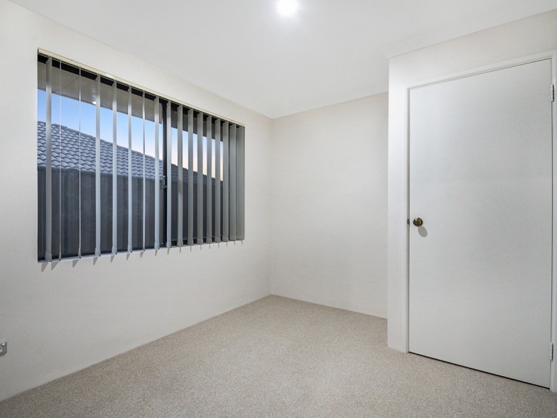 53 Leschenault Loop, Banksia Grove WA 6031